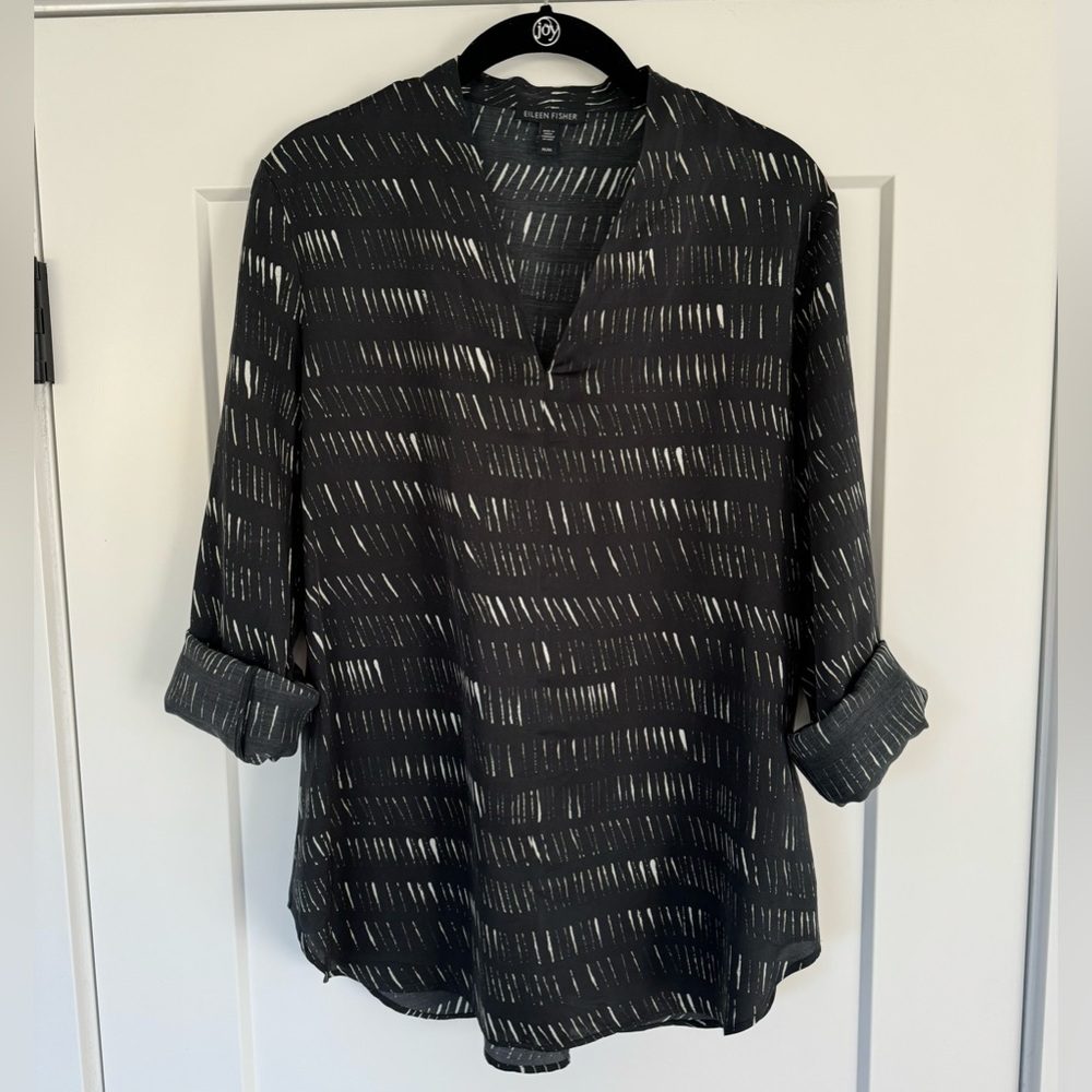 Eileen Fisher | Women’s Silk Organic Cotton Dash V-Neck Shirt | Size M | Black